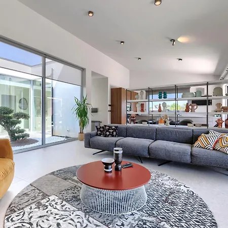 Willa Cedrus By Interhome *