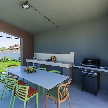 Willa Cedrus By Interhome *
