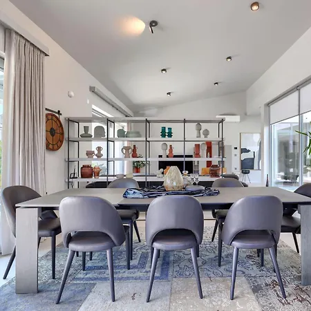 Cedrus By Interhome Svetvinčenat